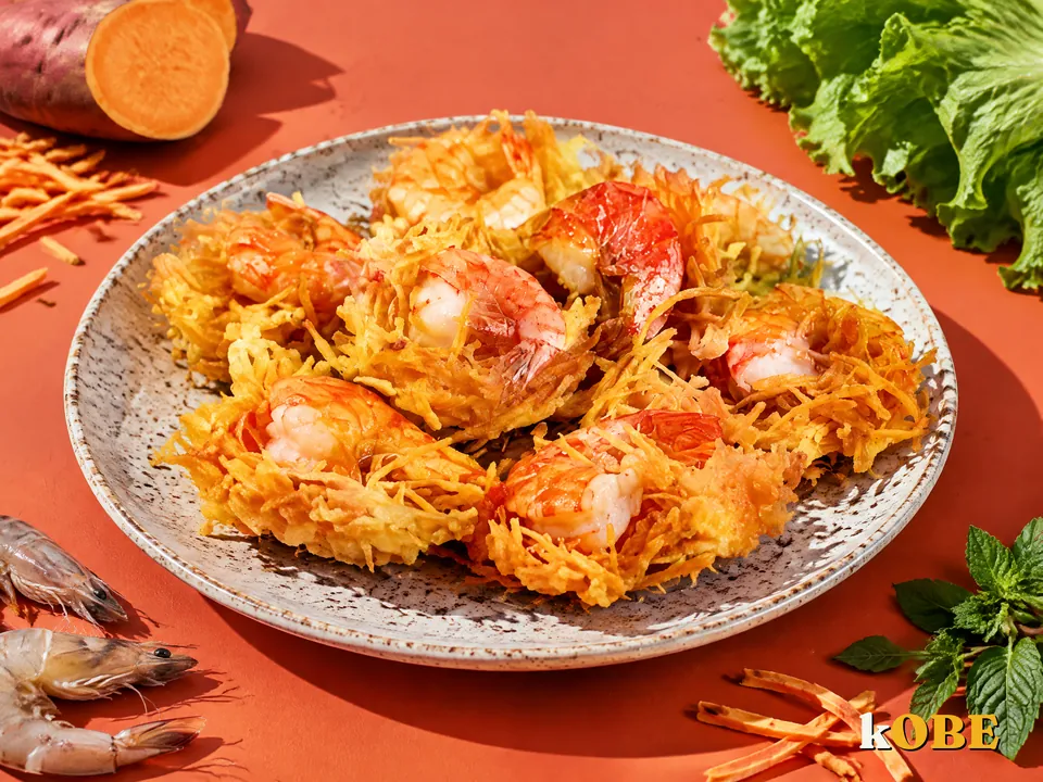 Bánh tôm Hồ Tây, nấu bằng đường la hán quả