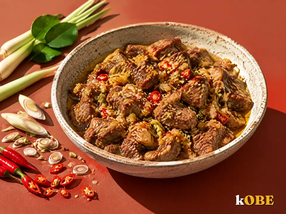 Bo Kho Sa Ot (Braised Beef with Lemongrass and Chili), Made with Monk Fruit Sweetener