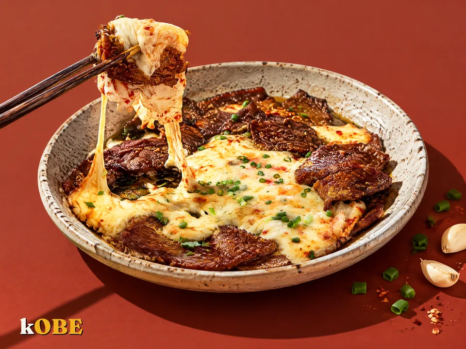 Grilled Beef with Melting Mozzarella