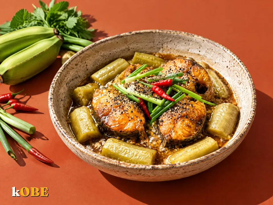 Ca Tram Kho Chuoi (Carp Braised with Green Banana), No Added Refined Sugar