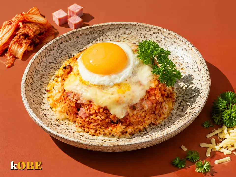 Cơm chiên kim chi phô mai jambon nấu bằng đường la hán quả