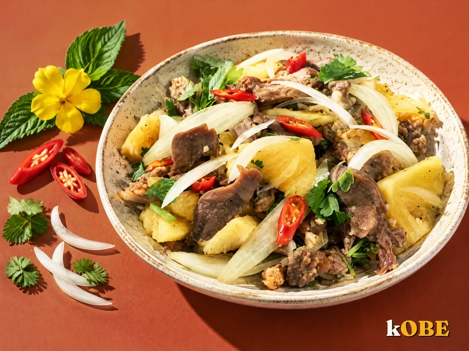 Lưỡi bò xào hành tây và dứa, không thêm đường tinh luyện