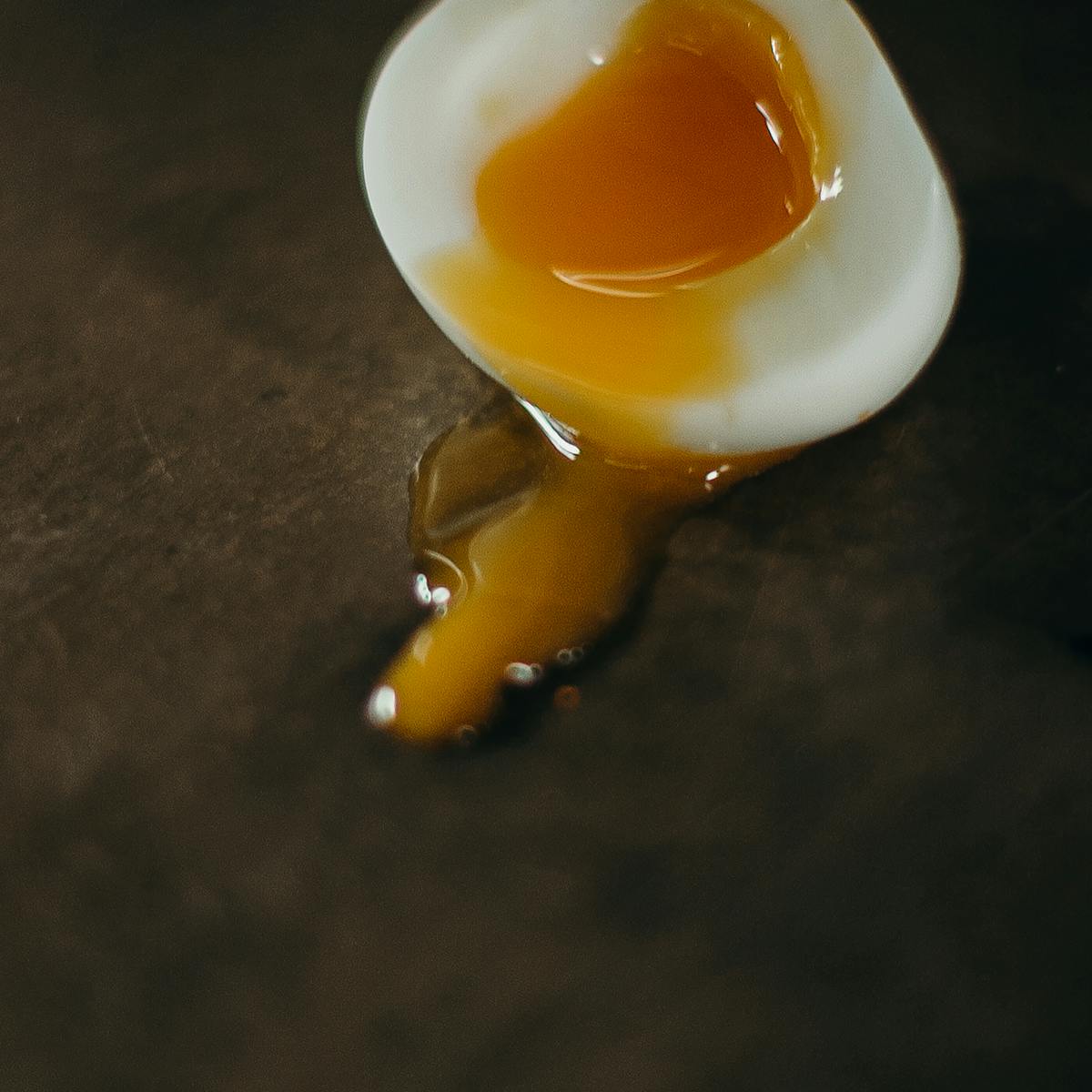 TORORI, trứng lòng đào ăn liền KOBE